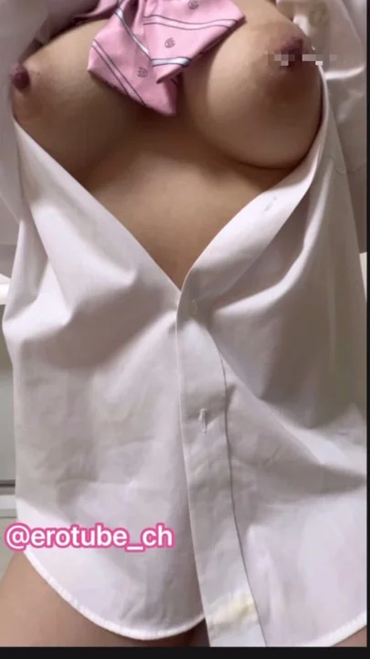 Hình 41 trong bộ hentai bú vú