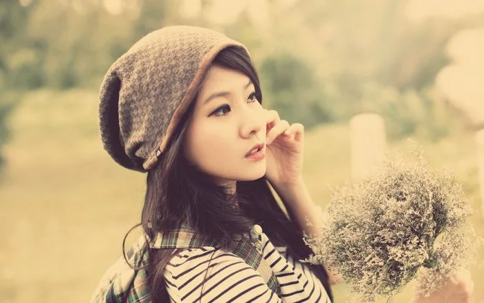 cô gái xinh ngầu đội mũ len phong cách vintage
