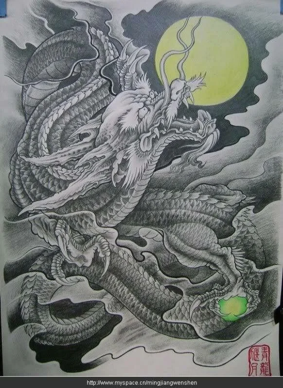 Mẫu hình xăm rồng đẹp mắt với phong cách vẽ chì kết hợp màu sắc nổi bật