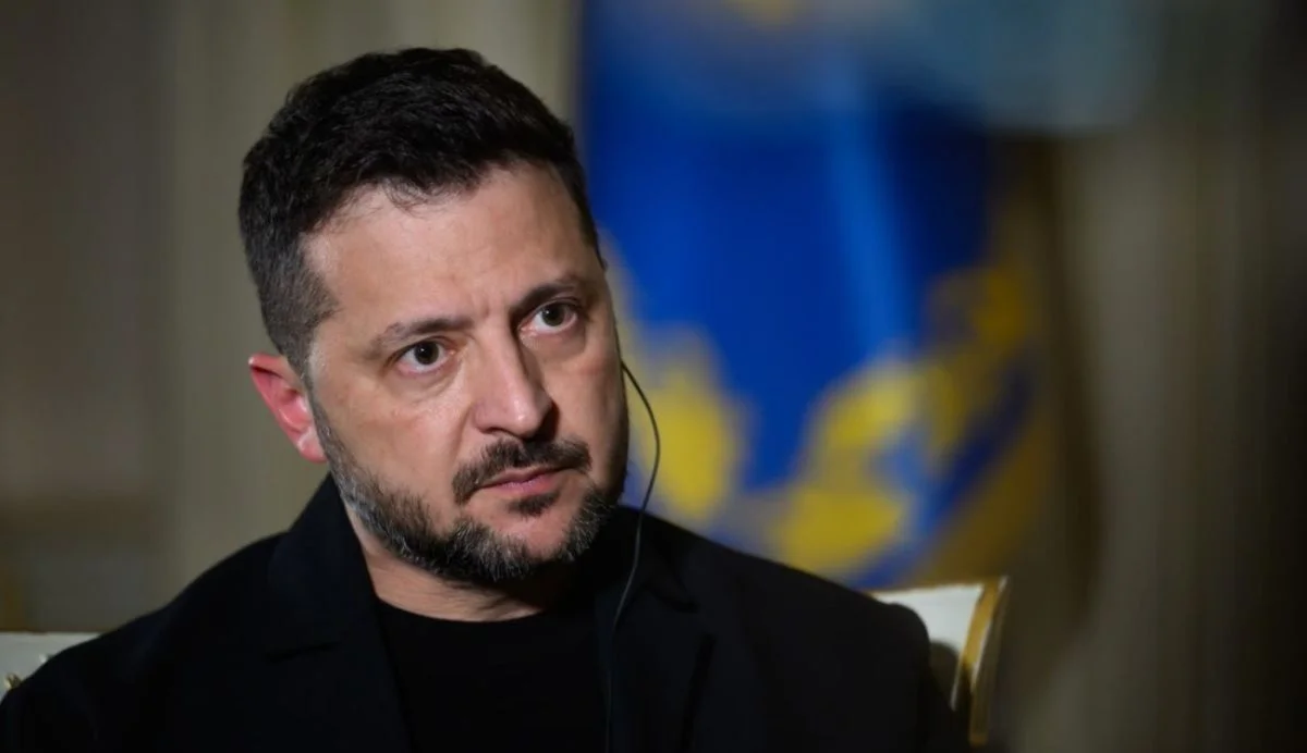 Chân dung Volodymyr Zelenskyy trong bối cảnh nghiêm túc, gợi liên tưởng đến tầm quan trọng của việc bảo mật tài khoản Binh88.
